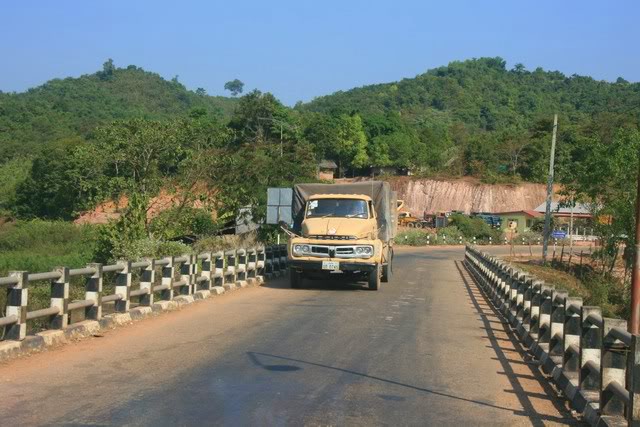 lao94.jpg