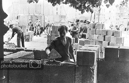 Berlinwall1.jpg