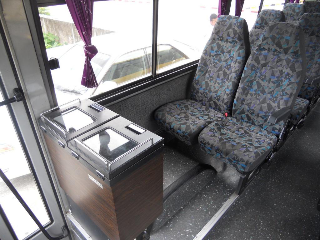 Hyundai33Seater5_zpsf5bcafa0.jpg
