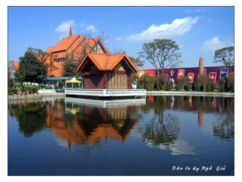 bay_sac_van_nam1.jpg