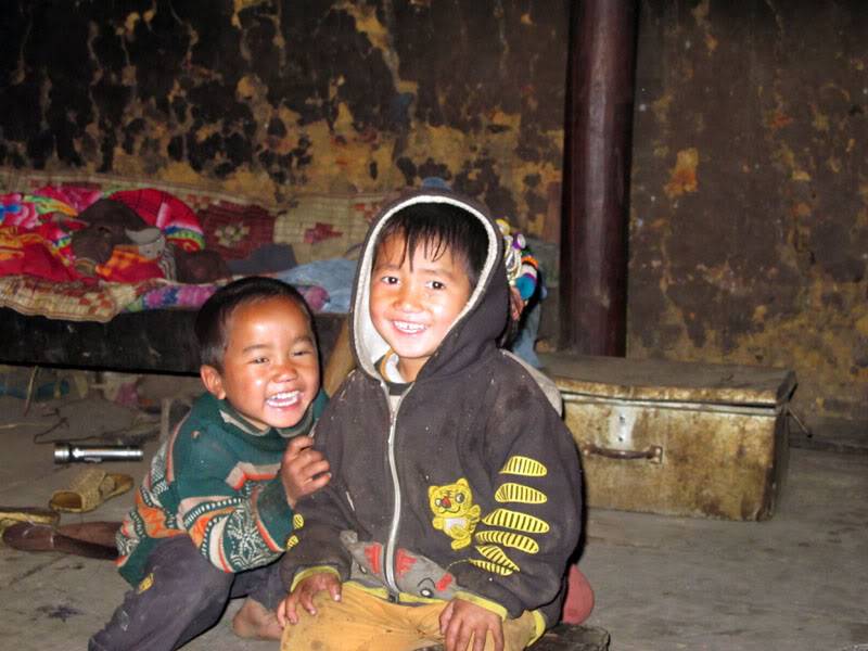 HongNgai2011305.jpg