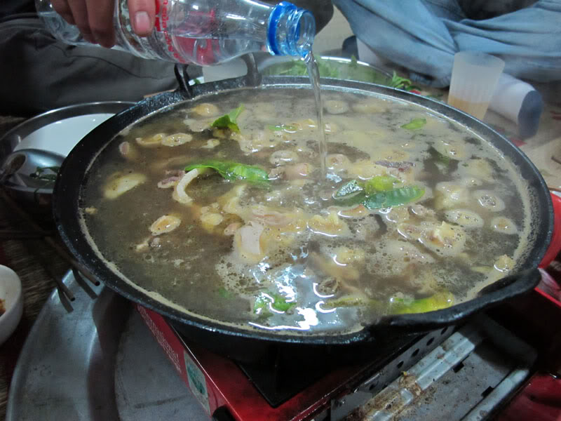 HongNgai2011831.jpg