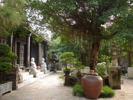 Phu-TChuong450.JPG