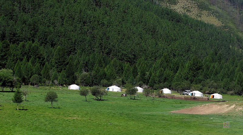 26809514965_199d66cfa5_c.jpg