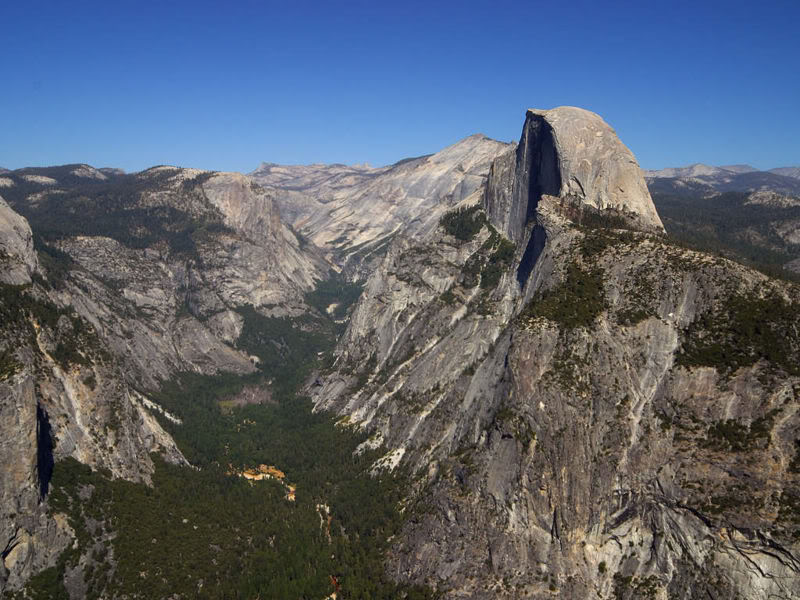 800px-Yosemite_22_bg_090404.jpg