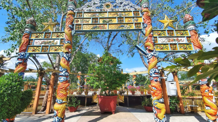 Hình ảnh cổng Đạo Dừa ở Cồn Phụng