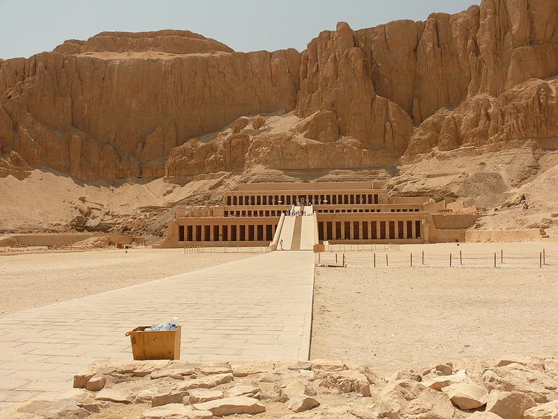 temple_of_deir_el-bahri.jpg