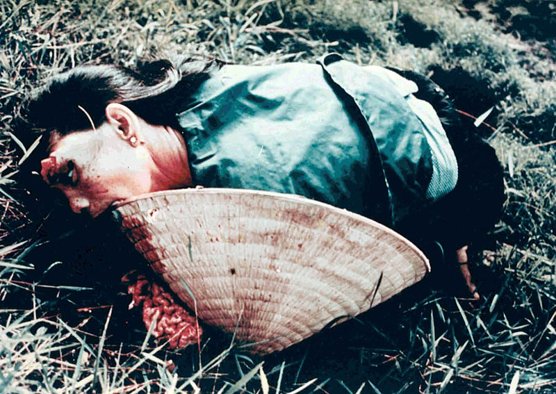 800px-Dead_woman_from_the_My_Lai_massacre.jpg
