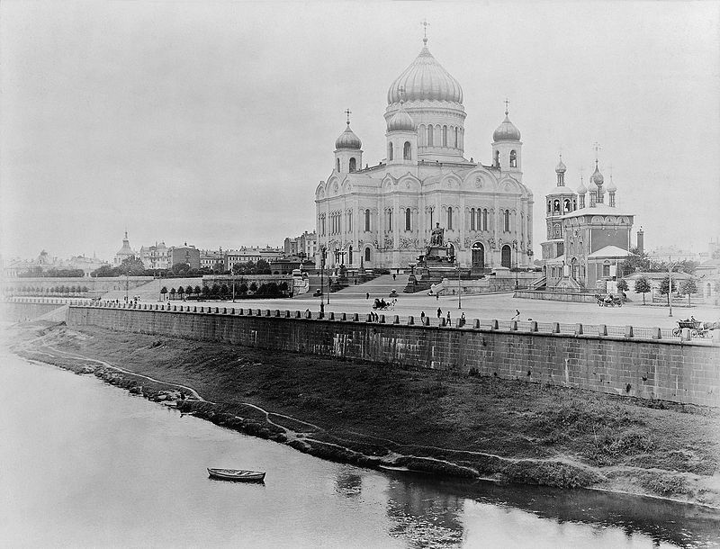 800px-OldMoscow_archive_img07_Christ_Saviour_Cathedral.jpg